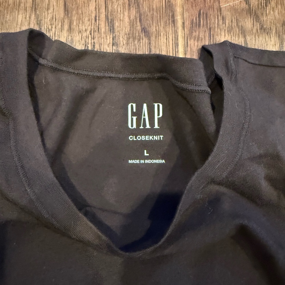 GAP Women's Black Short-Sleeve Crewneck Bodysuit - Picture 2 of 3
